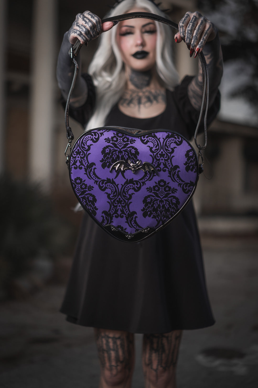 Damask Heart Shoulderbag in Violet - Rock Rebel